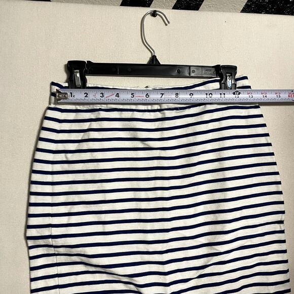 J. Crew The Pencil Skirt Black White Stripe Knit Cotton Knee Length - Size 0 - Picture 6 of 7